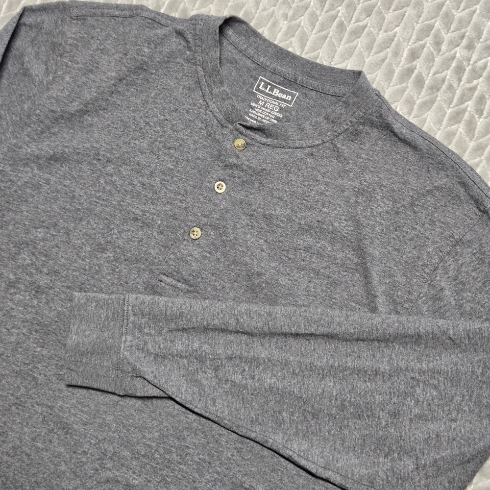 LL Bean Mens Traditional Fit Long Sleeve Henley Shirt Gray 228533 Size M REG